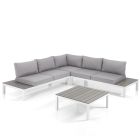 Utomhus och inomhus vardagsrum med soffa och soffbord i matt vit aluminium - Dire Viadurini