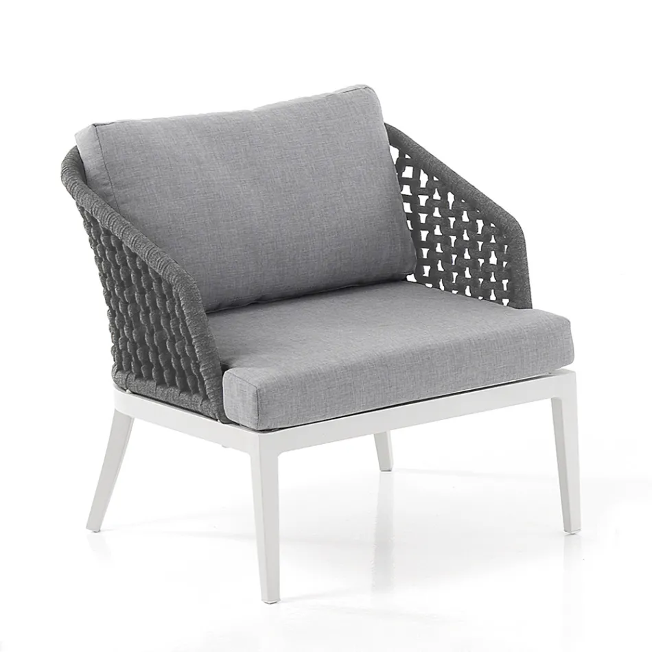 Vardagsrum inomhus och utomhus med 2 fåtöljer, 1 soffa och 1 soffbord - Sortir Viadurini