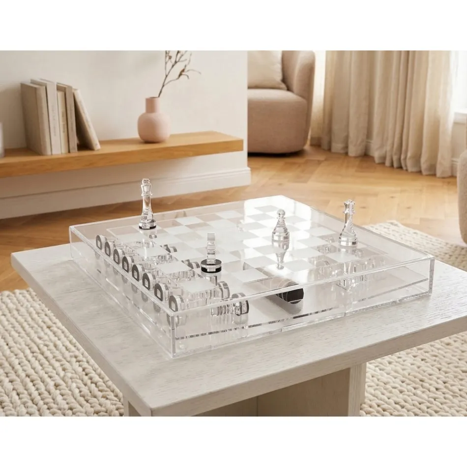 Transparent plexiglas schackbräde med låda tillverkad i Italien - Miriam Viadurini