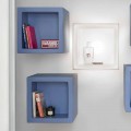 Cube-färgad hyllan Slide Open Cube modern design gjord i Italien
