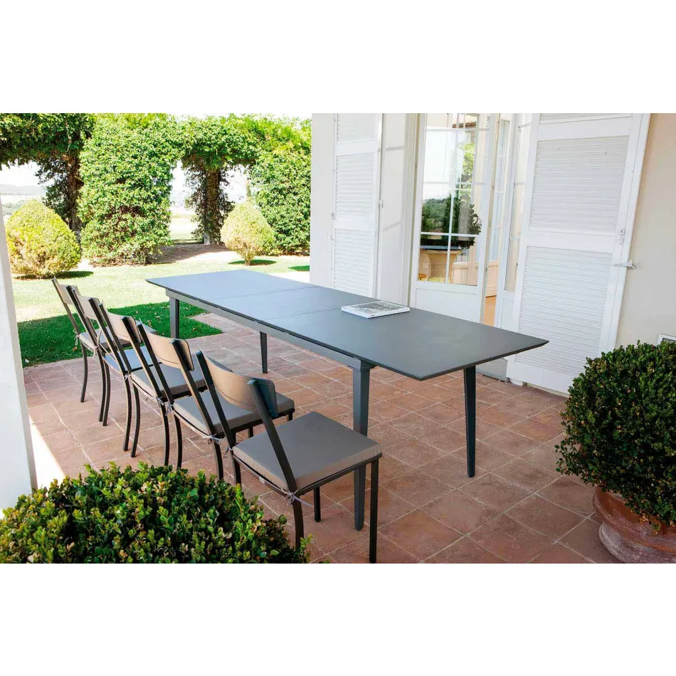 Stapelbar utomhusstol i målad metall tillverkad i Italien, 4 delar - tyll Viadurini