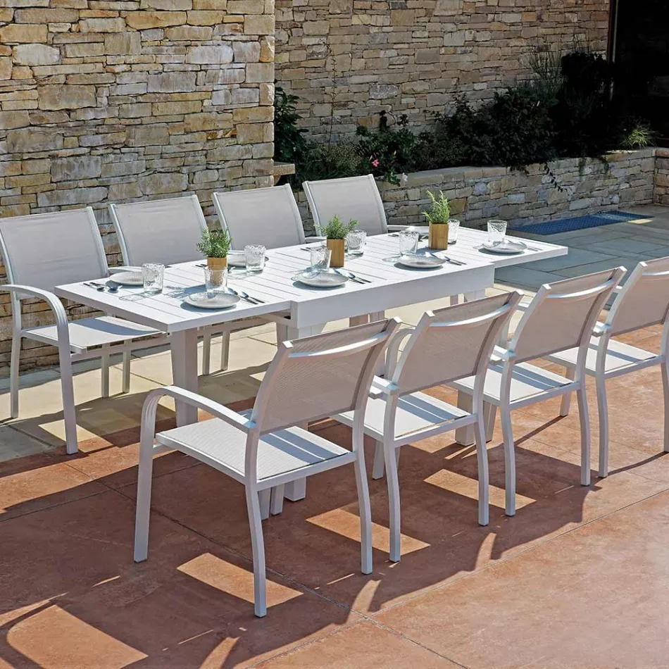 Stapelbar trädgårdsstol i aluminium med designarmstöd - Gontran Viadurini