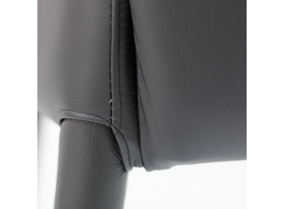 Matstol med armstöd klädda i svart läder Tillverkad i Italien - Meyer Viadurini