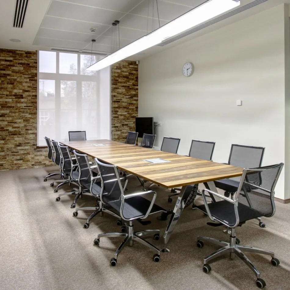 Ergonomisk svängbar kontorsstol med hjul och armstöd - Filanna Viadurini