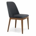 Klädd stol med ekbotten tillverkad i Italien - Sebastian