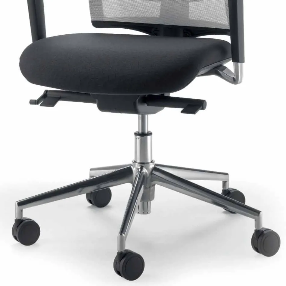 Mina semidirectional och operativ läderstol tillverkad i Italien Viadurini