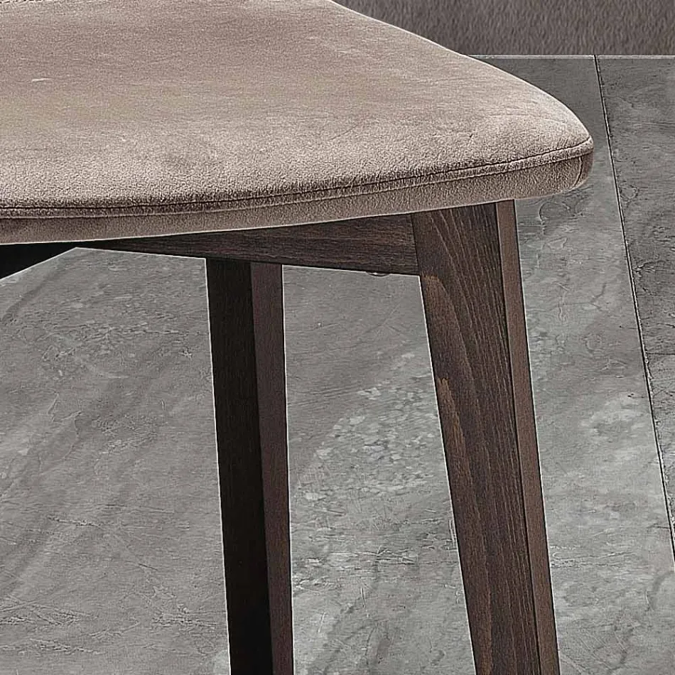 Modern stol av elegant design i quiltad sammet och trä - Scarat Viadurini