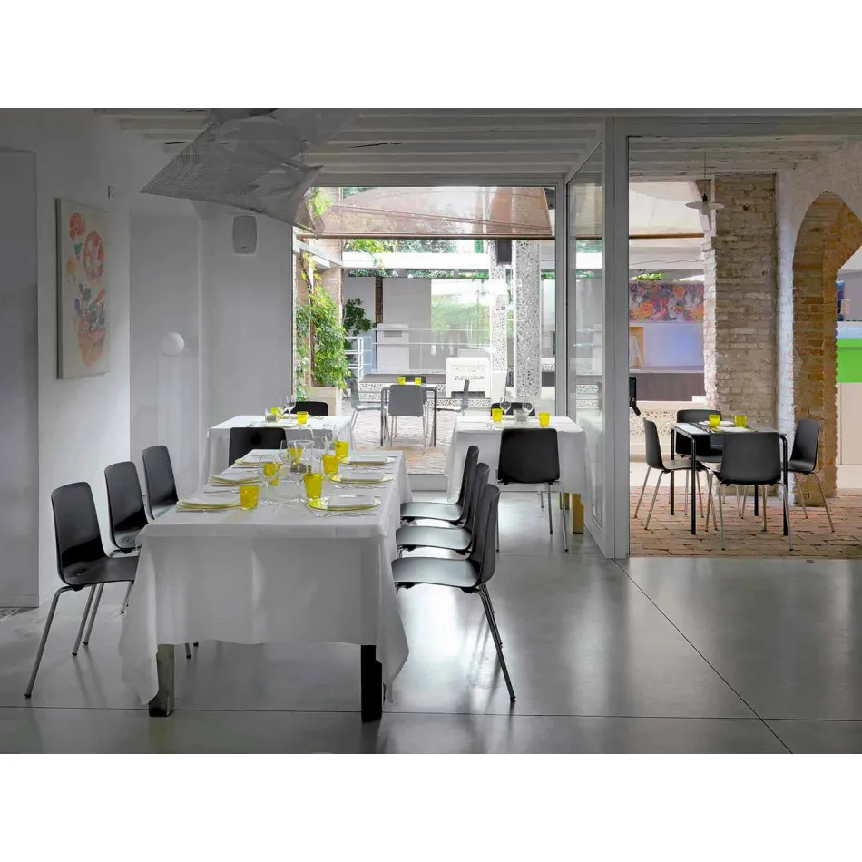 Tillverkad i Italien Metall- och polypropylen Matsalstol, 4 delar - Carlita Viadurini