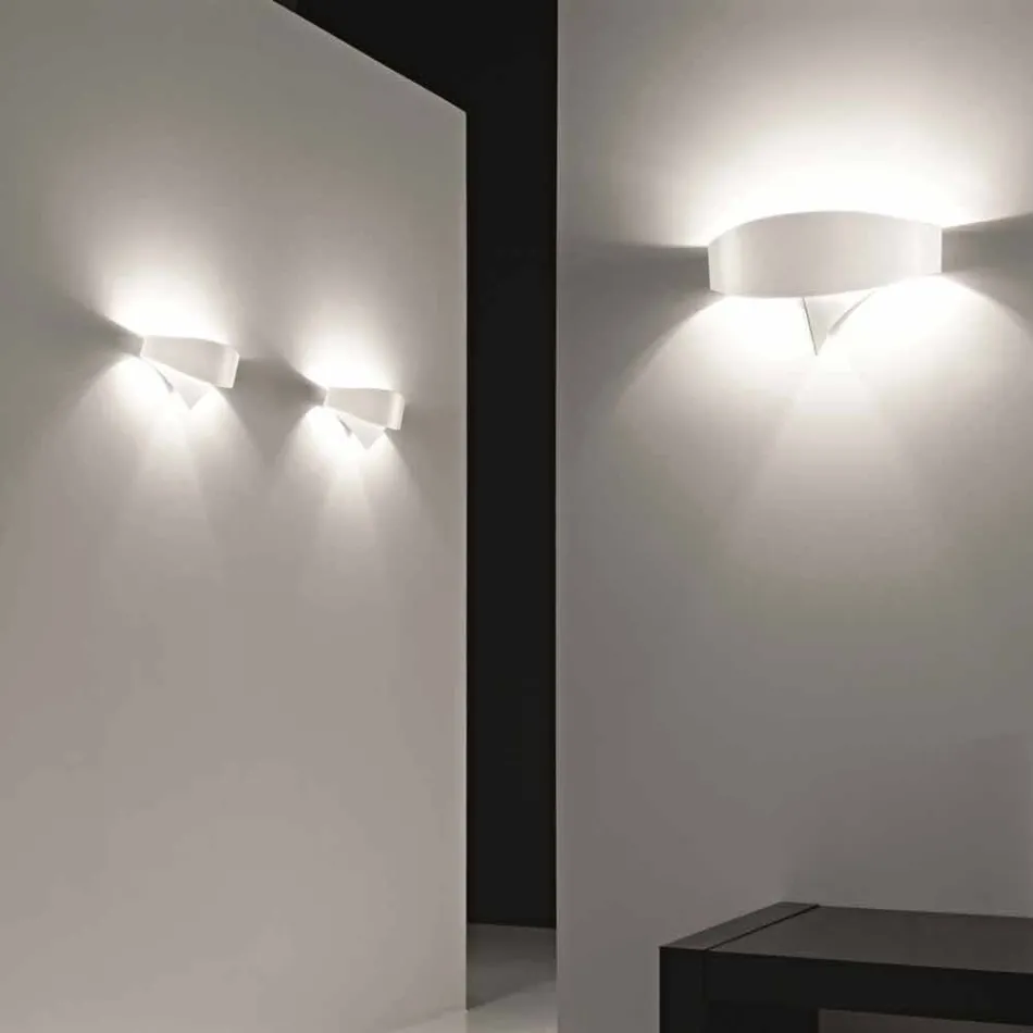 Selene Shield APPLIQUE modern design lackerat stål Viadurini