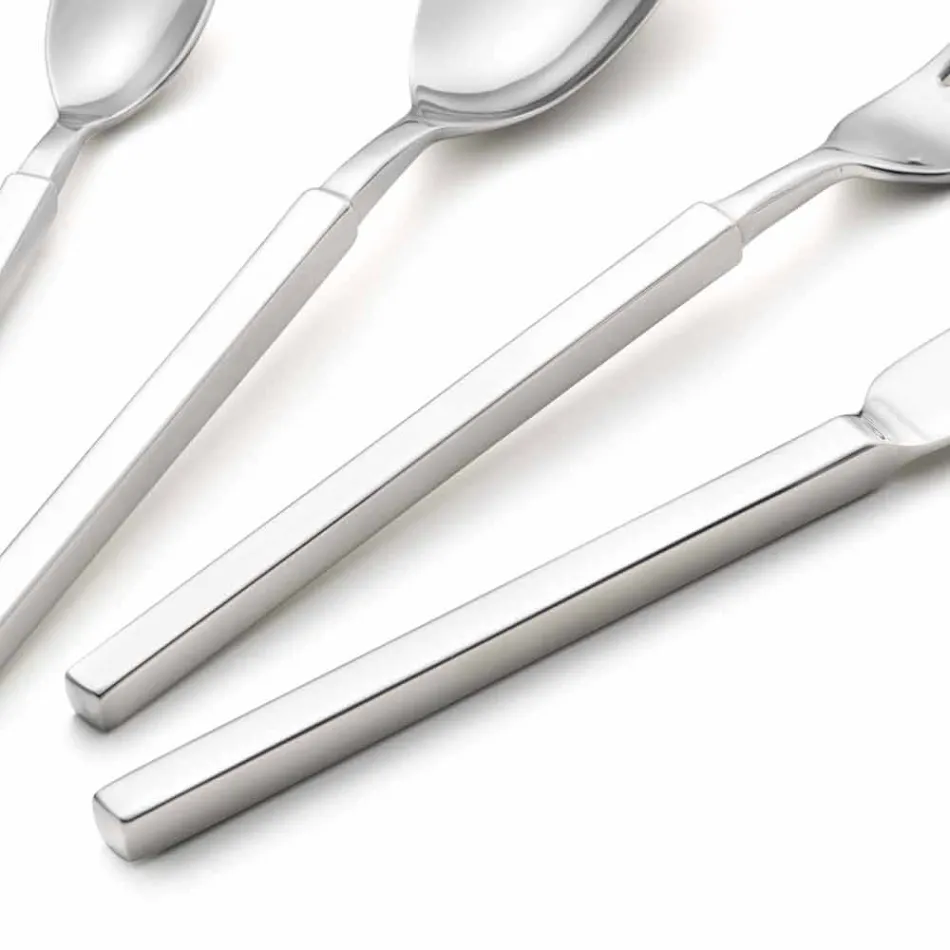 Komplett bestickset i stål 24 stycken design tillverkat i Italien - knepigt Viadurini