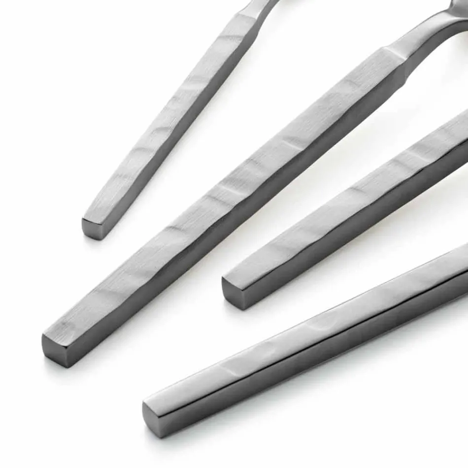 Komplett bestickset i stål 24 stycken design tillverkat i Italien - knepigt Viadurini