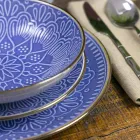 Rätter service i hård Dolomitgrå, ljusblå eller blå 18 stycken - arabiska Viadurini