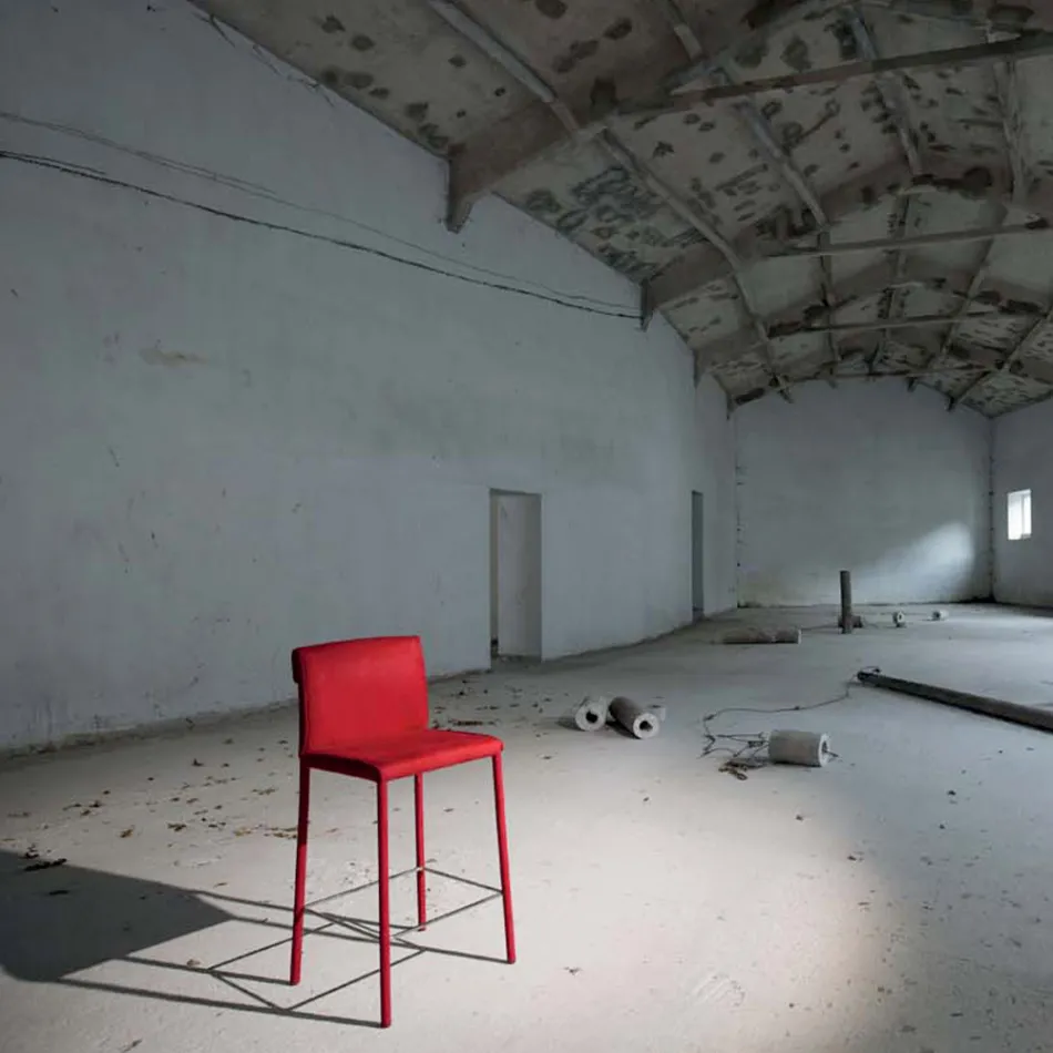 Pall helt klädd i röd teknofiber Tillverkad i Italien - Skärm Viadurini