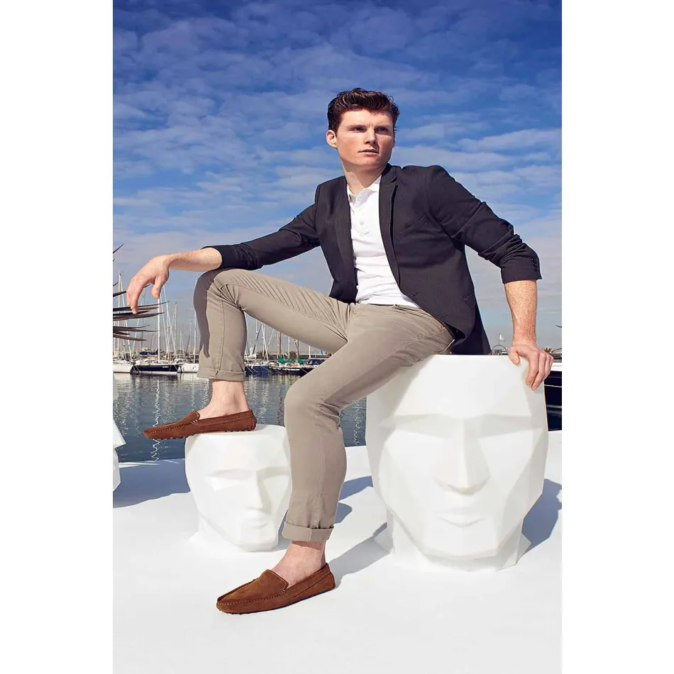 Utomhusstol i form av ett ansikte i en modern design av Adan av Vondom Viadurini