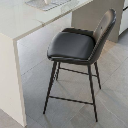 Vardagsrumspall med olika strukturer och ytbehandlingar - Denis Viadurini