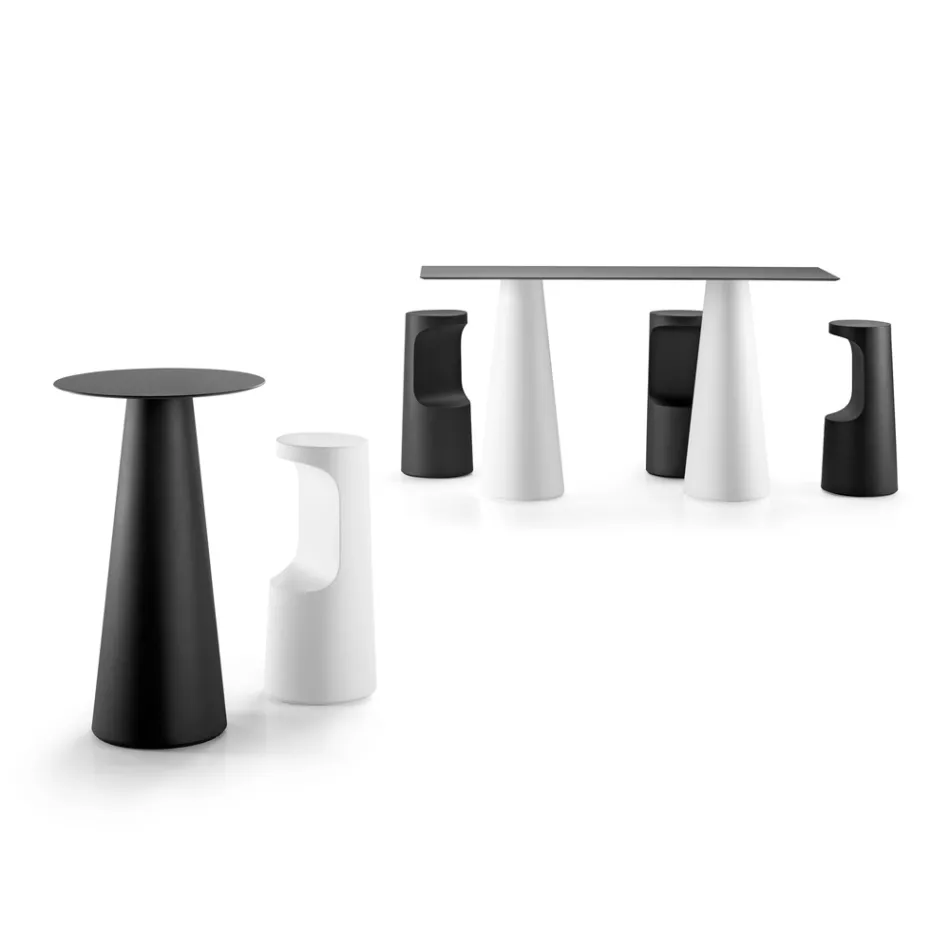 Högdesignad pall i matt polyeten för utomhusbruk Tillverkad i Italien - Forlina Viadurini