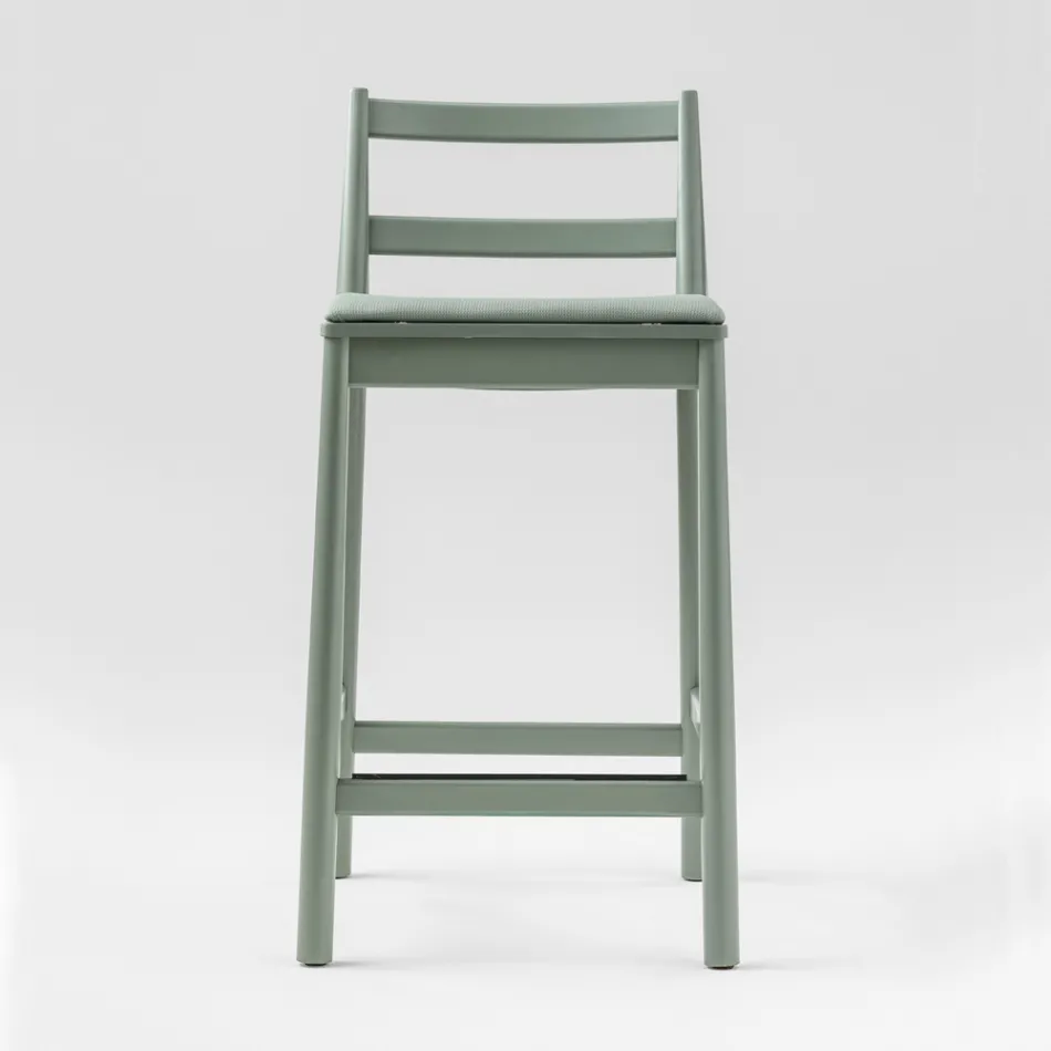 Lyxig pall i massiv bok med tygsits Tillverkad i Italien - Nora Viadurini