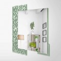 Fyrkantig väggspegel för modern design i dekorerat grönt trä - labyrint