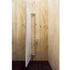 Väggspegel med öppningsdörr och klädkrokar tillverkad i Italien - Boro Viadurini