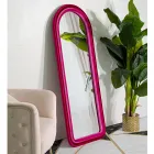 Sammetsklädd MDF väggspegel med välvd topp - Jessica Viadurini