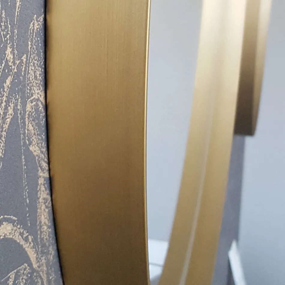 Rund väggspegel med metallram Olika färger och LED-ljus - Renga Viadurini