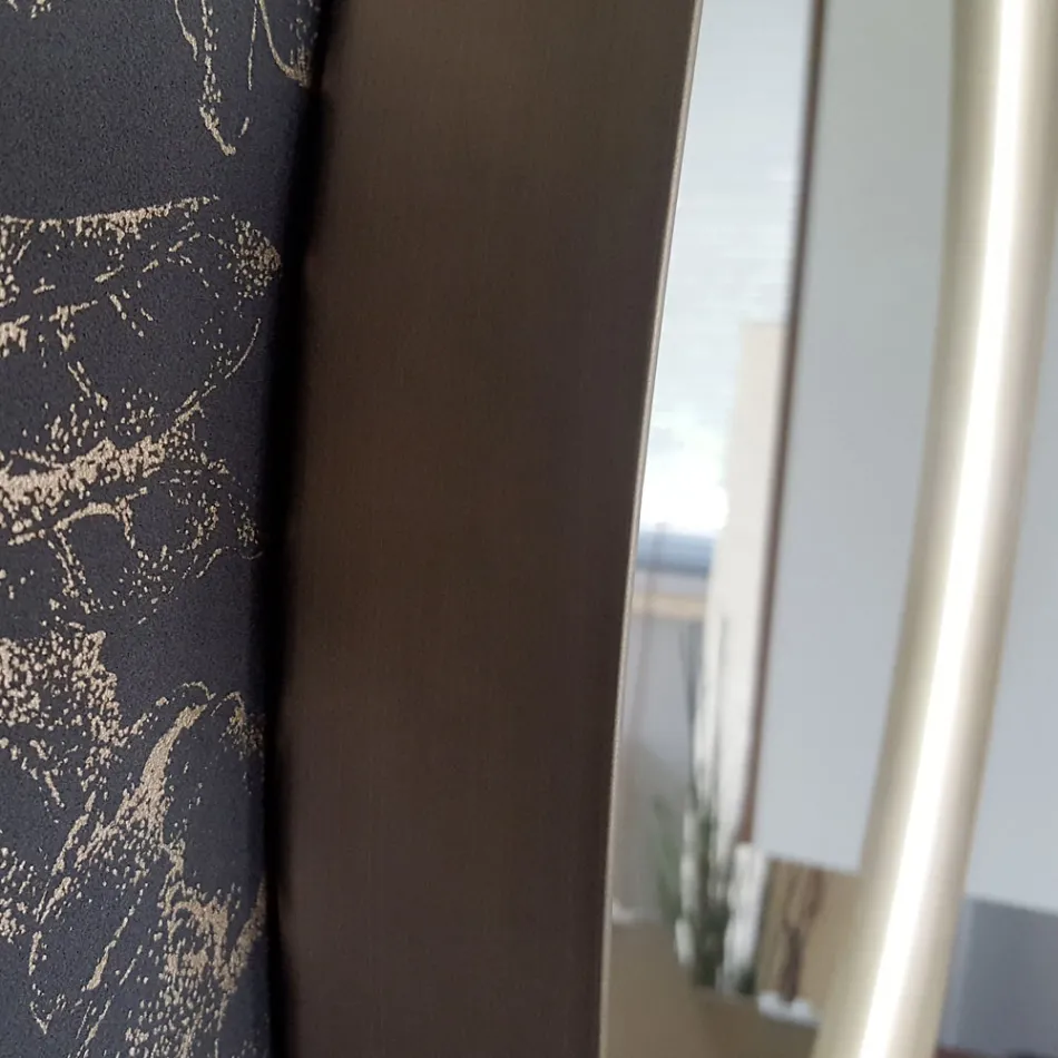 Rund väggspegel med metallram Olika färger och LED-ljus - Renga Viadurini