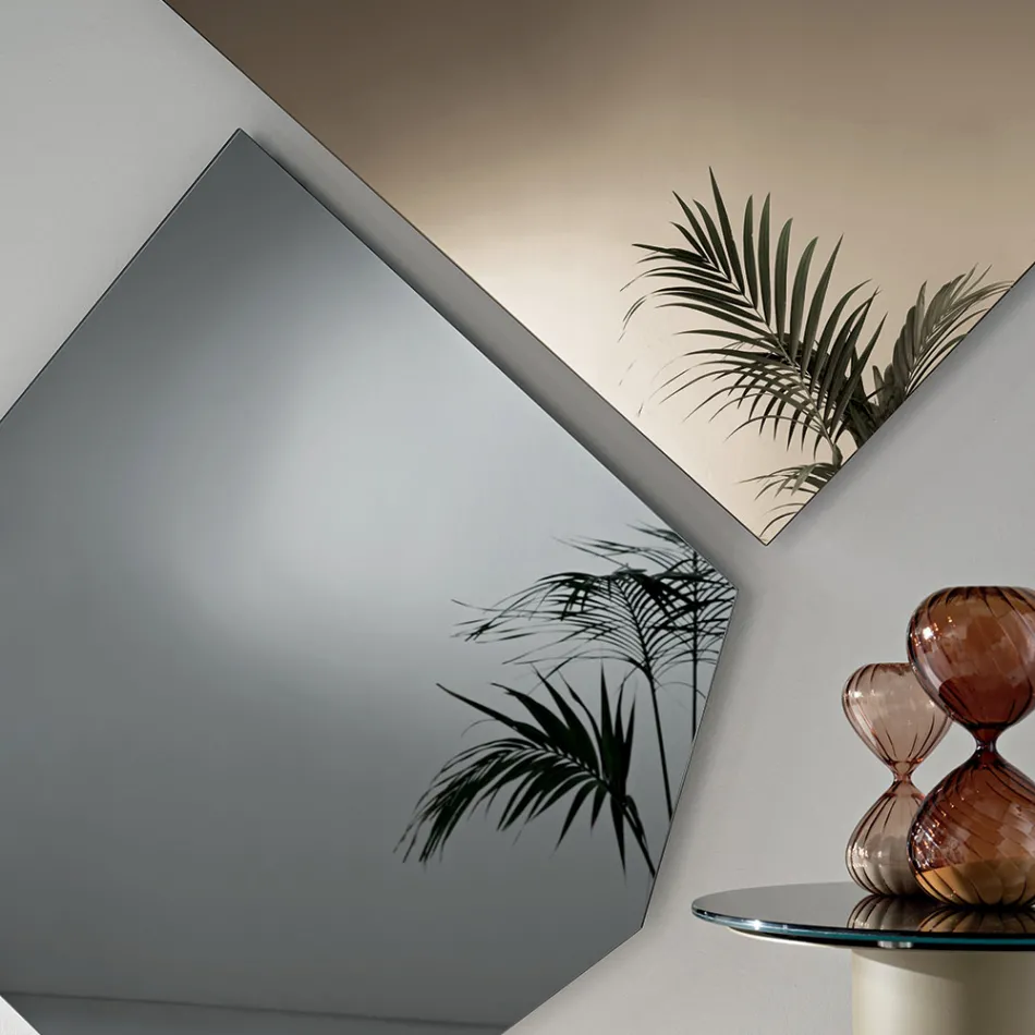 Formad spegel finns i 2 färger och 2 storlekar - Bonella Viadurini