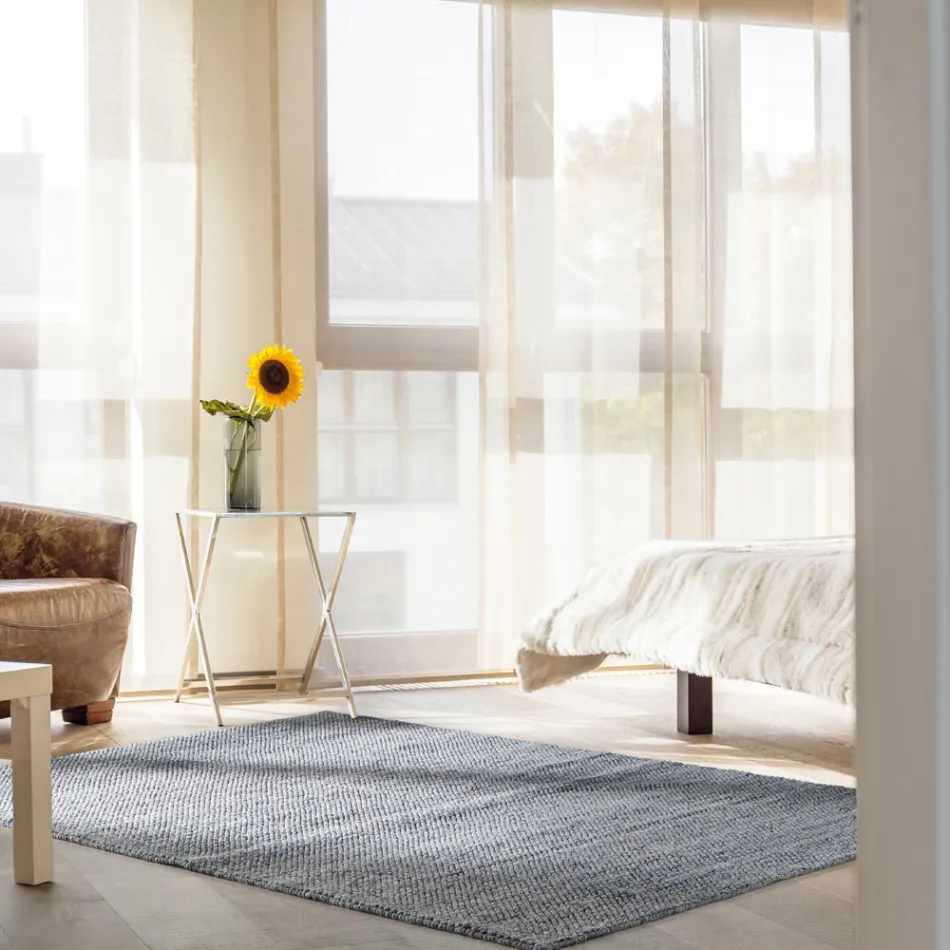 Modern vardagsrumsmatta i handvävd polyester och bomull - Soledad Viadurini