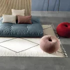 Vardagsmatta i ull och bomull med modern geometrisk design - Metria Viadurini