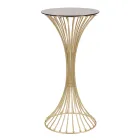 Runt högt soffbord i guldjärn med sfärer och rökt glasskiva - Dexter Viadurini