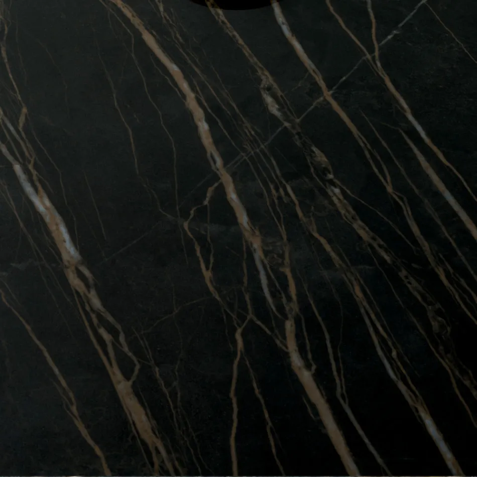 Lågt soffbord i metall och keramik i olika storlekar - Amereo Viadurini