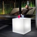 Ljust utomhussoffbord i vit polyeten Tillverkat i Italien - Derti