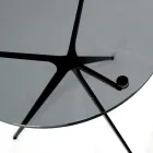 Soffbord med rund glasskiva och 3 ben Tillverkat i Italien - Siste Viadurini