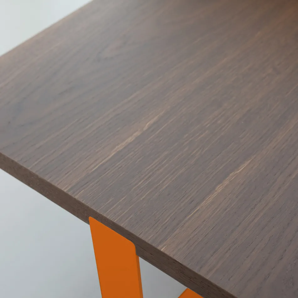 Lyxigt soffbord i färgad metall och träskiva - Anacleto Viadurini