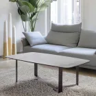 Soffbord i keramiskt glas med bas i målad metall - Camilo Viadurini