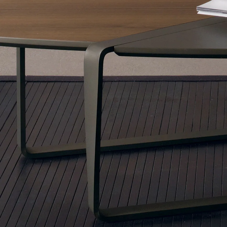 Ovalt soffbord i metall och tvåfärgad träskiva - Comacchio Viadurini