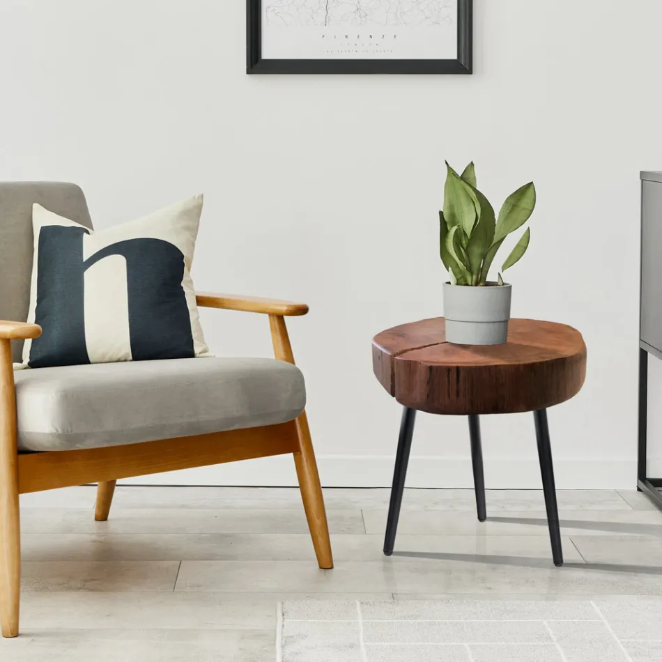 Soffbord i vardagsrum med metallben och skiva i massivt trä - Sardinien Viadurini