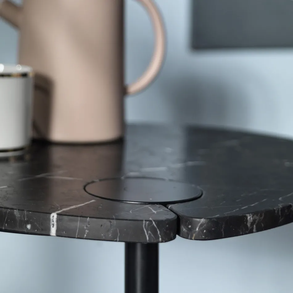 Soffbord för vardagsrum i metall och Marquinia marmor, lyxig design - Yassine Viadurini