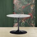 Tulip Saarinen soffbord med oval skiva i Arabesque Marble H 39 Made in Italy - Scarlet