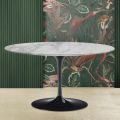 Tulip Saarinen H 41 Soffbord med Arabesque-marmorskiva Made in Italy - Scarlet