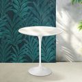 Saarinen Tulip soffbord H 52 cm i Florim Calacatta guldblank keramik - Scharlakansröd
