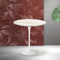 Saarinen Tulip soffbord H 52 cm i Florim Calacatta guld matt keramik - Scharlakansröd
