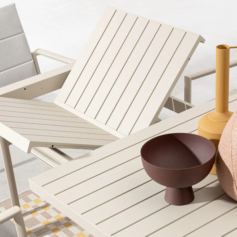 Utdragbart bord till 240 cm i pulverlackerad aluminium - färg Viadurini