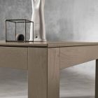 Modernt utdragbart askhissbord tillverkat i Italien av Leffe Viadurini
