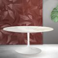 Saarinen Tulip utdragbart bord H 74 cm i Florim Calacatta guld matt keramik - scharlakansröd
