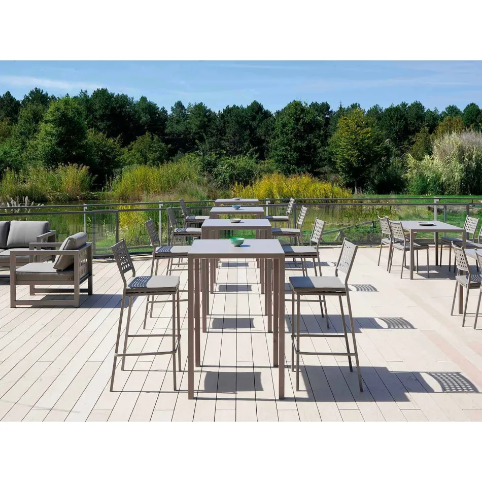 Fyrkantigt stångbord i målad metall tillverkad i Italien - Kuba Viadurini