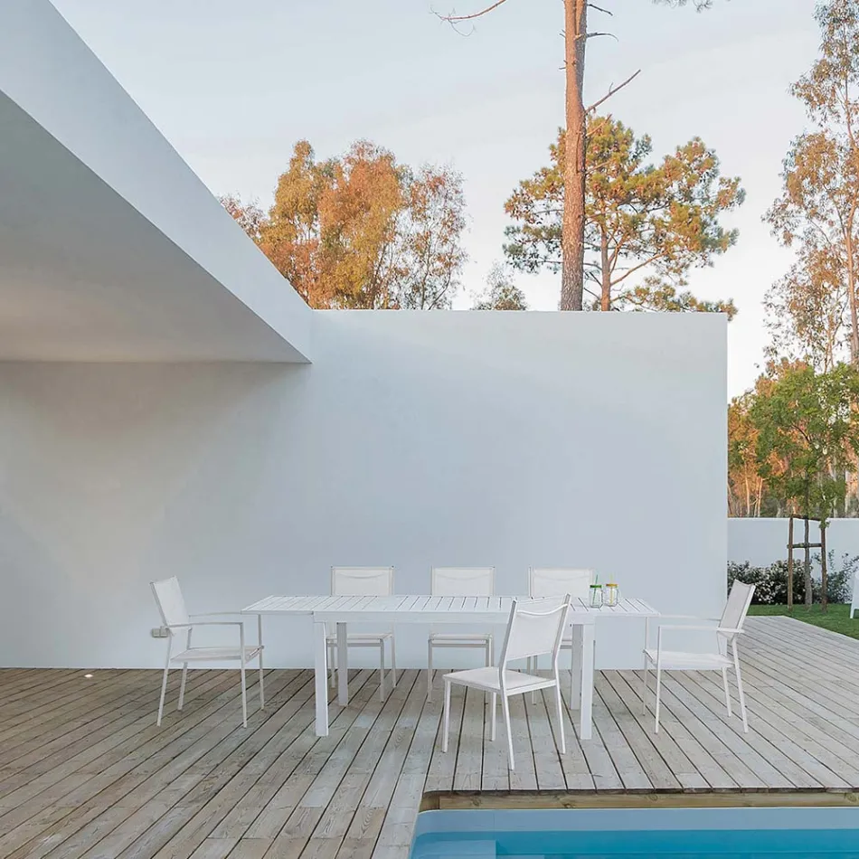 Utdragbart trädgårdsbord upp till 240 cm i vitt eller taupe aluminium - Franz Viadurini