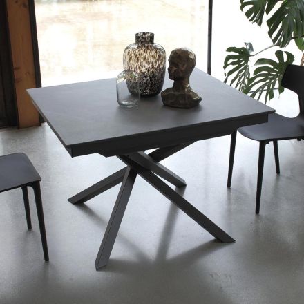 Utdragbart matbord med metallstruktur Tillverkat i Italien - Elastiskt Viadurini