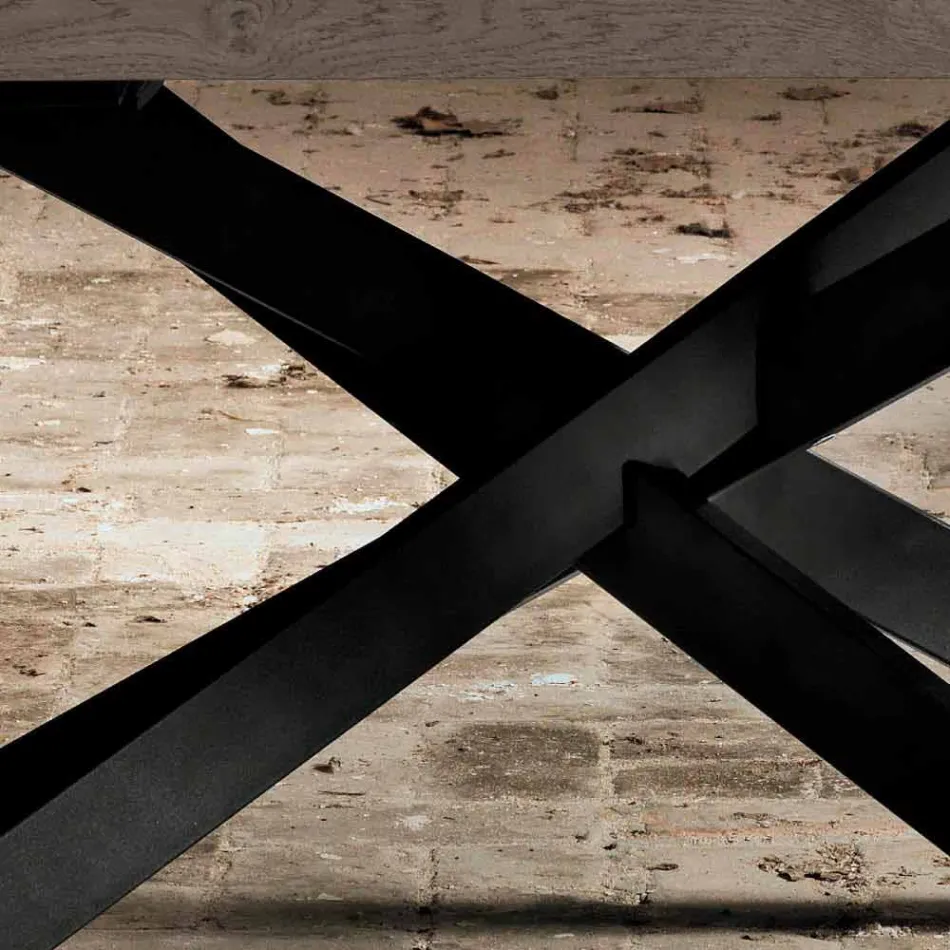 Design matbord i ek och metall gjord i Italien Oncino Viadurini