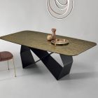 Matbord i hamrat glas och svart metall Tillverkat i Italien - Mirco Viadurini